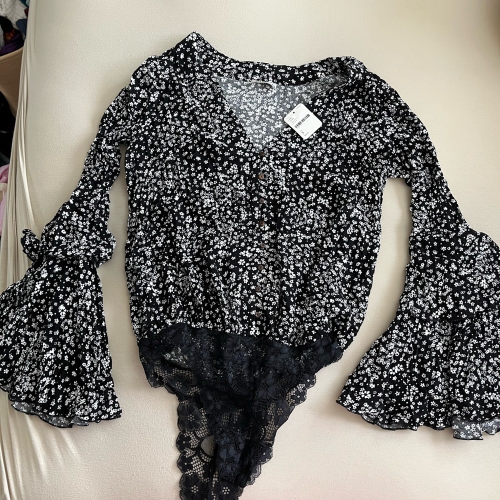 Free People floral body suit NWT
